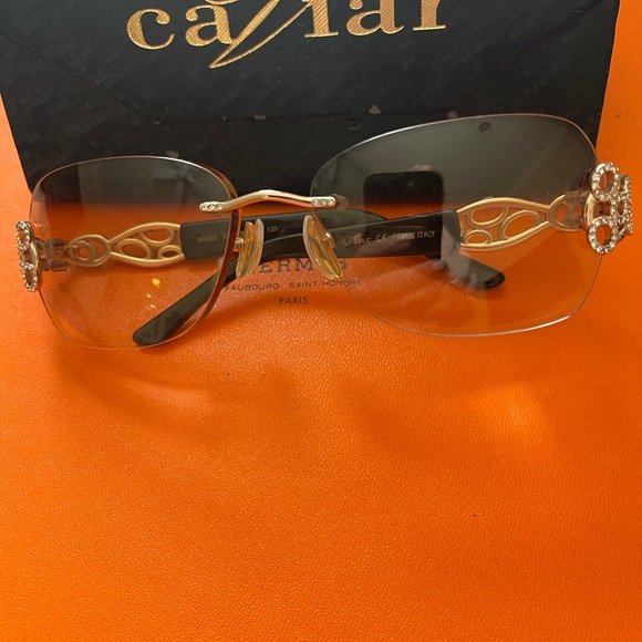 Caviar Women\'s Rimless Sunglasses in Gold and Gradient Smoke main image 4